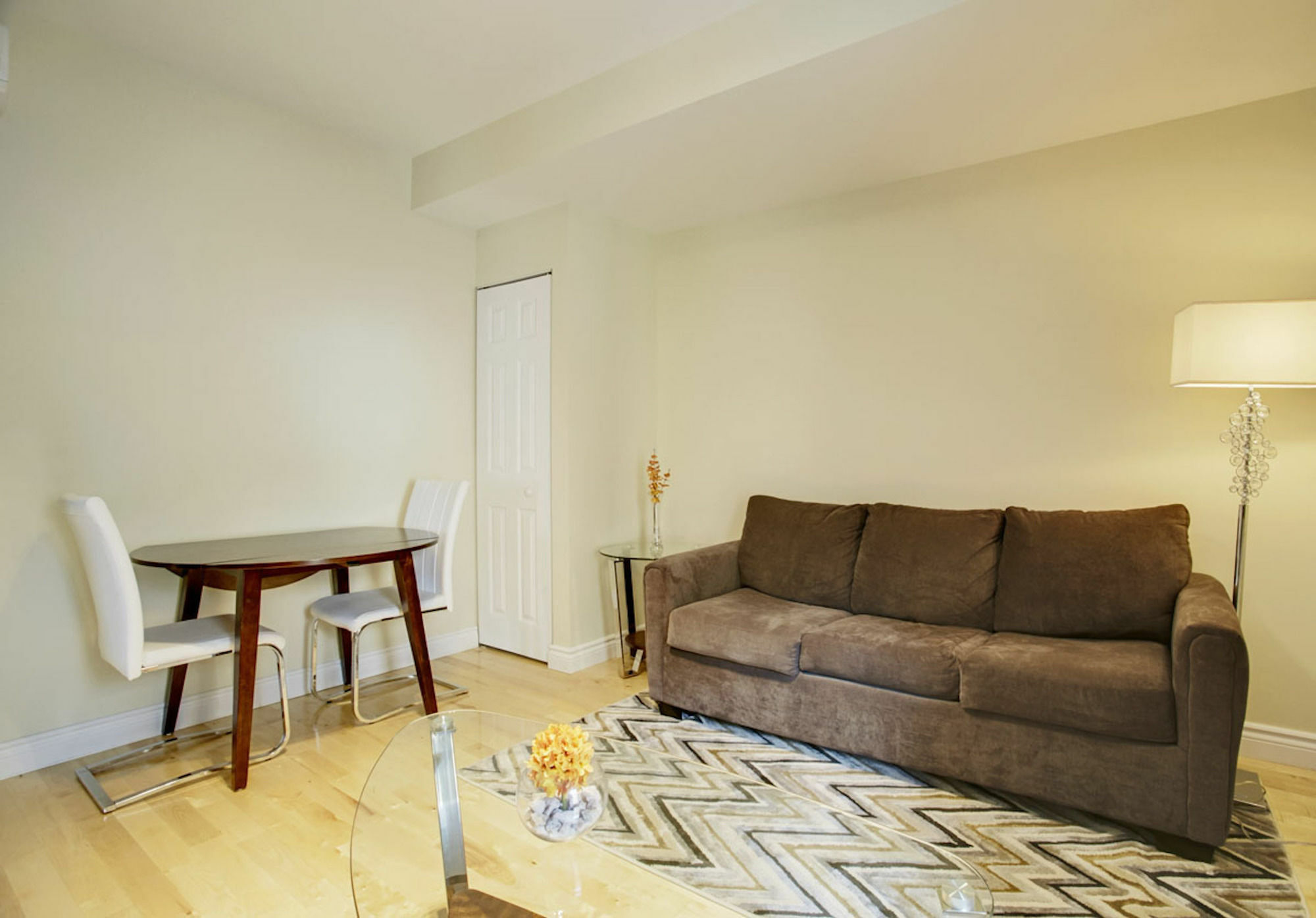 Central 1Br In The Village By Sonder Montreal Exterior photo